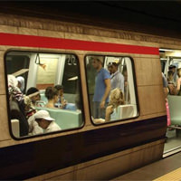 Metro hatt� uzuyor