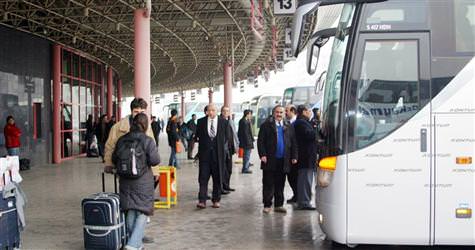 Otob�s biletleri yo�un ilgi
