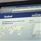 Facebook, demokrasinin kuyusunu kaz�yor