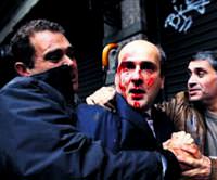 Eski bakana kriz dayağı