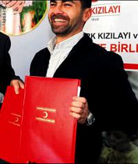 Afete kar�� K�z�lay ve AKUT omuz omuza