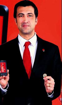 Ayda 1 TL'ye 'dokunulabilir cep telefonu': Vodafone 945