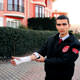 Be� ki�iye sald�ran iki k�pe�i silahla durdurdu
