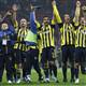 Fener d�nyaya meydan okuyor