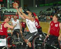 K�ln 99ers Be�ikta� Tekerlekli Sandalye Basketbol Tak�m� Andre Vergauwen