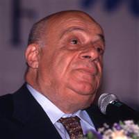 Rauf Denkta�