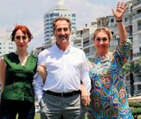 �zmir, askeri darbelere kar�� her zaman tav�r ald�