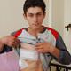 Akci�erini eline al�p yerine koydu