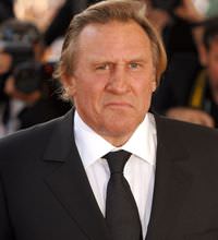 Gerard Depardieu tuvalet u�ak hostes �nl� akt�r idrar �i�