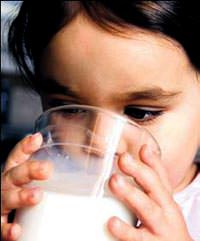 Deterjan i�en �ocu�a ayran