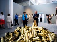 Acemisi i�in light bienal