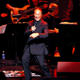 Bir sahne ve �ov ustas�: Paul Anka