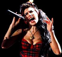 Amy'nin son alb�m� ��kt�!