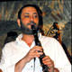 Dostlar�yla sahnede