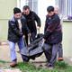 T�k�rmek isterken pencereden d���p �ld�