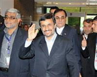Ahmedinejad Ermenistan'da