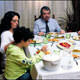 Celal Tan ve Ailesine yazarlardan �d�l var