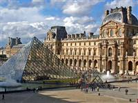 Louvre M�zesi rekor k�rd�