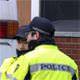 13 bin polis 1 ki�inin pe�inde