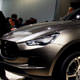 L�ks SUV modas�na Maserati de uydu