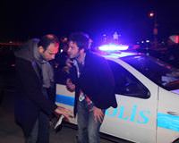 Trafik magandalar� muhabirleri silahla vurdu