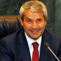 yerli otomobil Nihat Erg�n