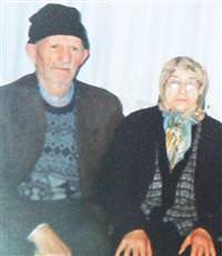 60 y�ll�k evli �ift bir yast�kta �ld�