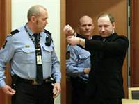 Breivik "derhal sal�verilmesini" talep etti