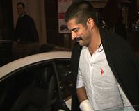 Burak �z�ivit kolunu k�rd�