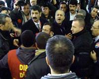 D�SK Genel Kurulu'nda arbede