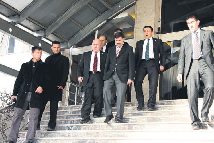 Uludere g�r�nt�leri Meclis'te izlendi