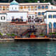Devleri bulu�turan manast�r