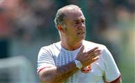 Terim 13. kupanın peşinde