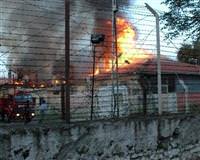 Cezaevinde yang�n ��kt�