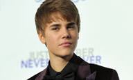 Justin Bieber Liseden mezun oldu