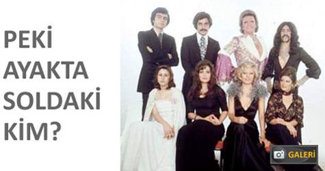 Peki ayakta soldaki kim?