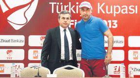 Herkes evinin önünü süpürsün