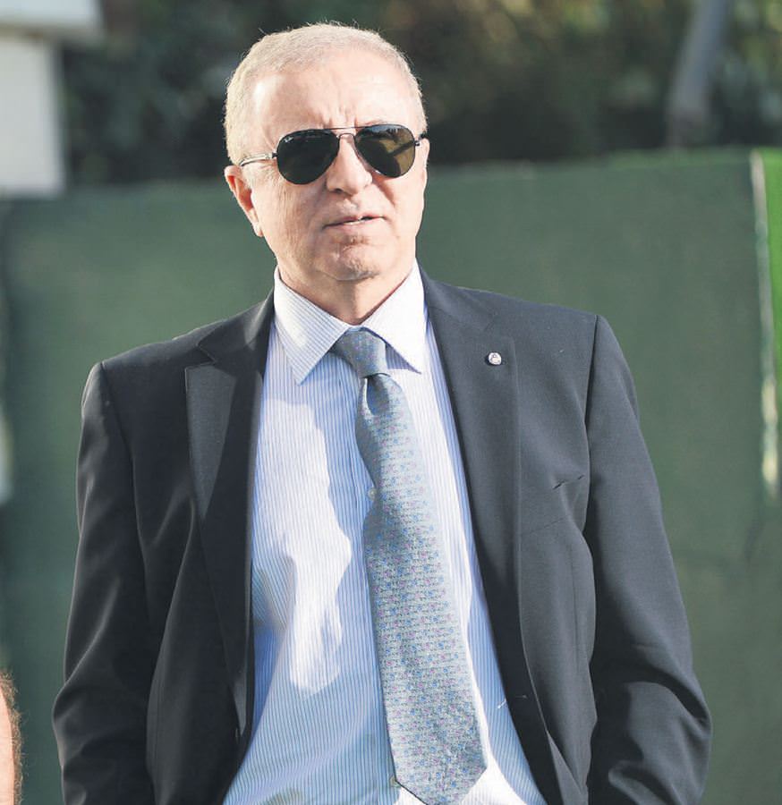 Benden iyisi varsa çekilirim