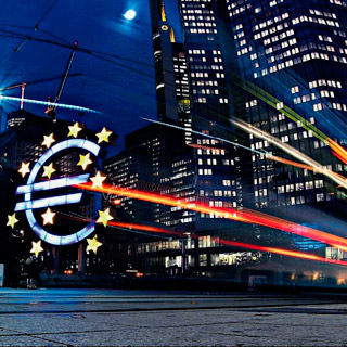 Fed frene, ECB gaza basıyor