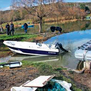 Terkos'ta bot faciası 2 ölü