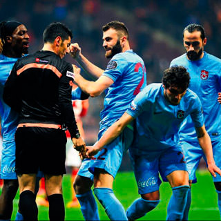 Şampiyonluğumuzu çaldınız!