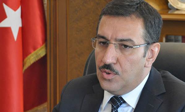 Bakan Tüfenkçi kıl payı kurtuldu