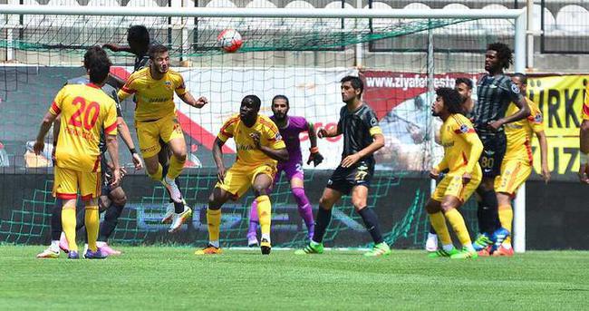 Ligin dibi yanıyor! Kayseri, Akhisar'dan 1 puanla dönüyor
