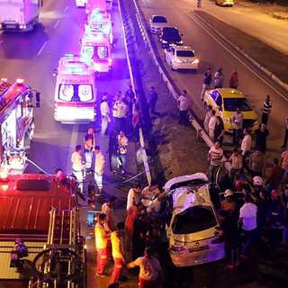 Maltepe'de trafik kazası: 1 ölü, 5 yaralı