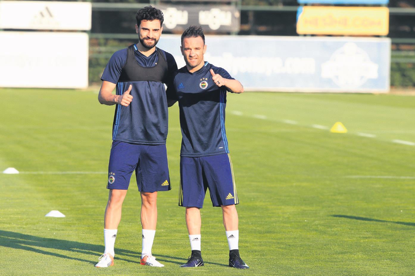 Valbuena ve Mehmet Ekici geldi