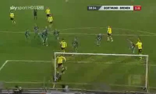 Nuri'den müthiş frikik