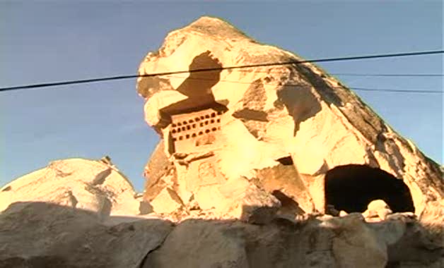 Göreme'de dev peri bacası çöktü